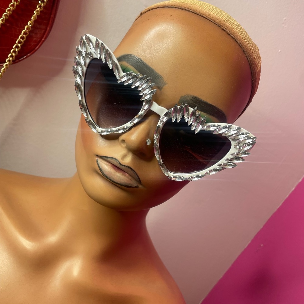White cold hearted shades